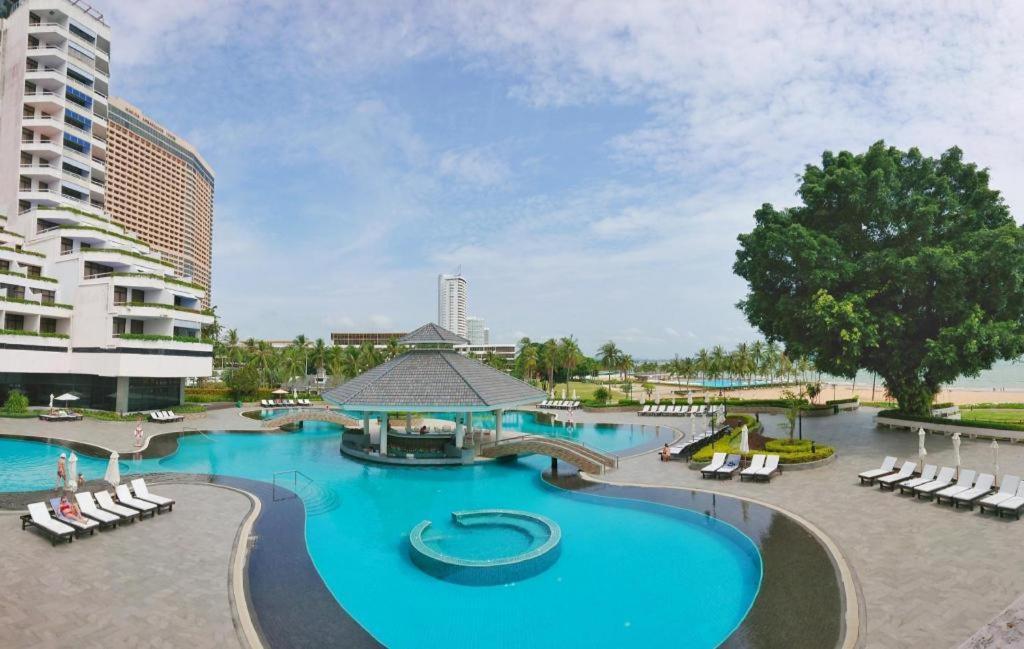 Ambassador City Jomtien Pattaya - Ocean Wing Hotel Na Chom Thian Exterior photo