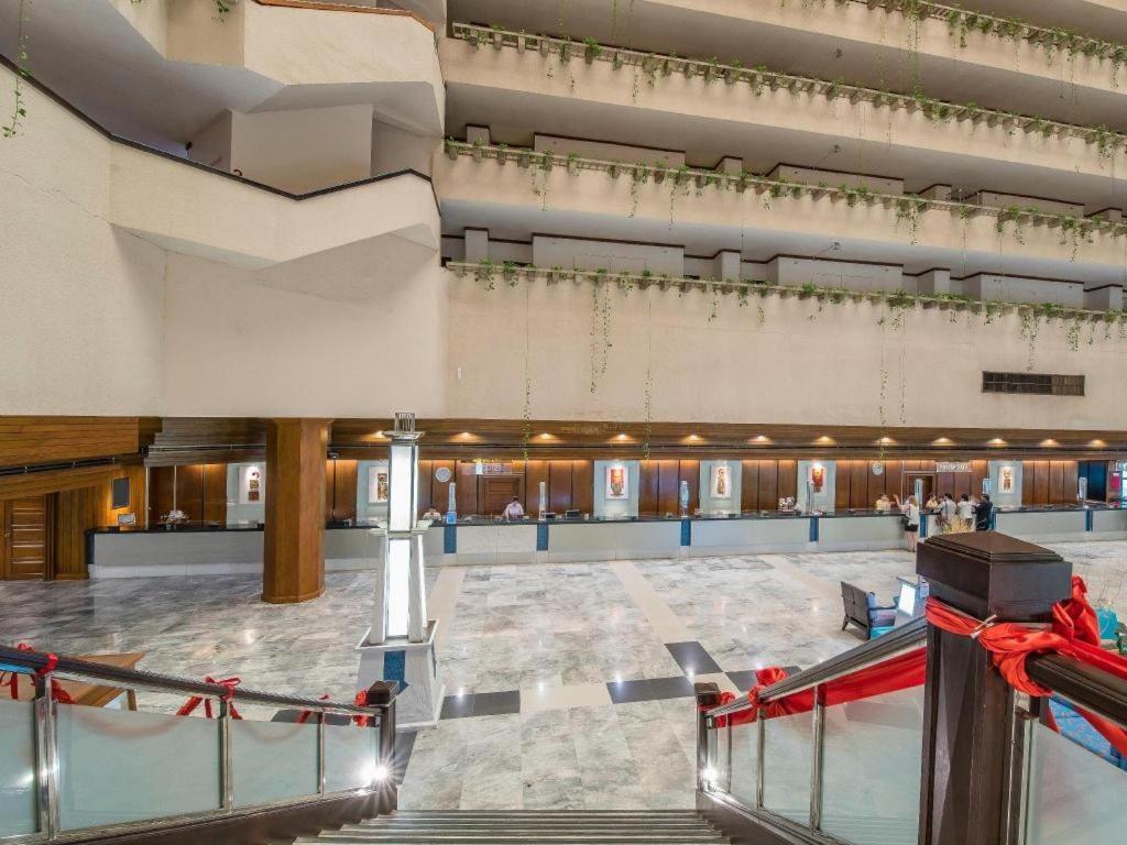 Ambassador City Jomtien Pattaya - Ocean Wing Hotel Na Chom Thian Exterior photo